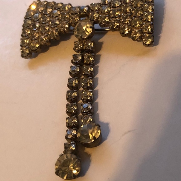 Vintage rhinestone bow tie brooch to dd that extra shine on your blouse - used. - Picture 2 of 5